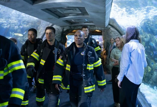 Кадр из сериала 911 служба спасения 10 сезон